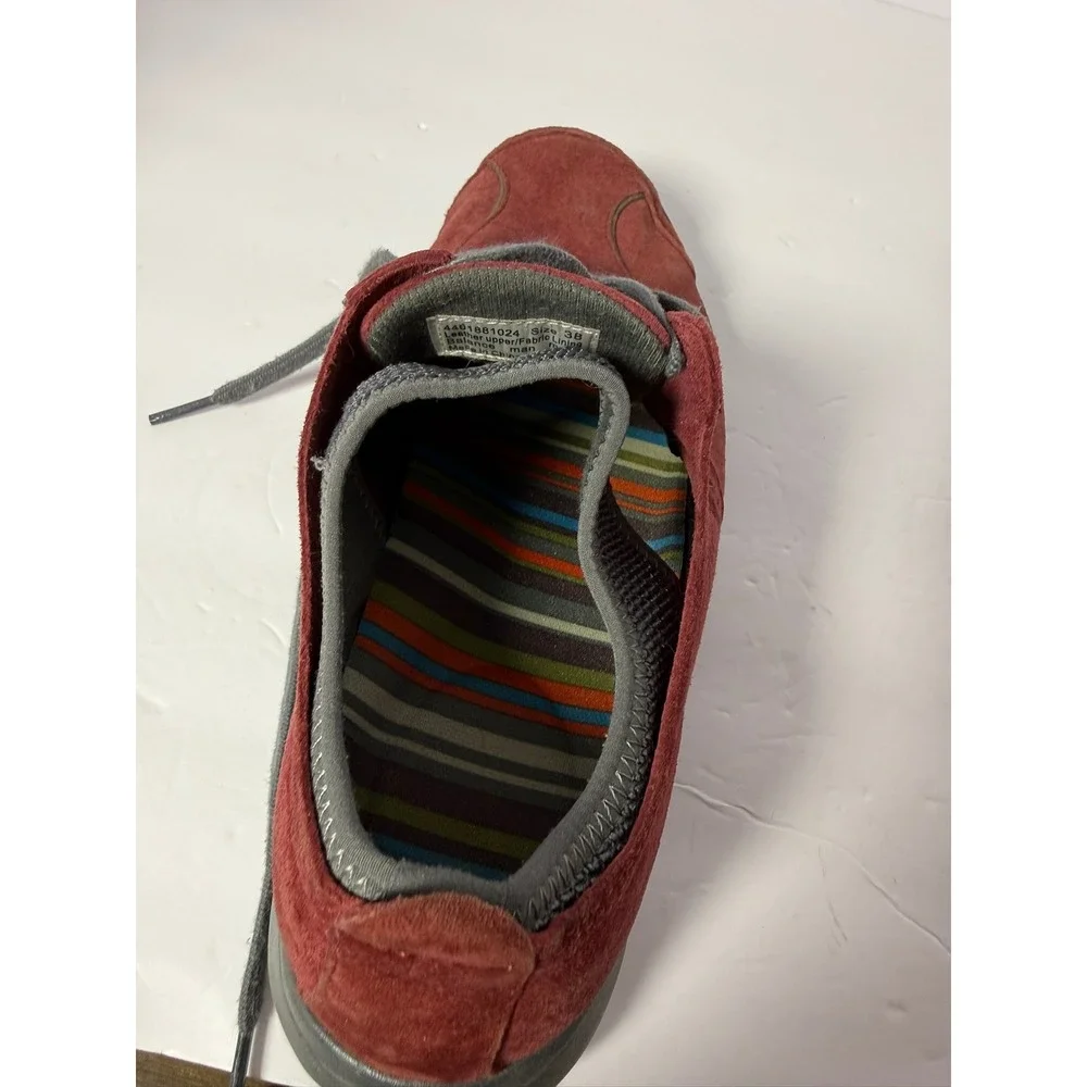 Dansko Elise Burgundy Suede Lace Up Walking Shoes Sneakers Womens 38 7.5-8